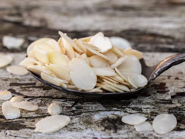 تصویر 4 از قیمت خرید بادام درختی پرک شده + فروش ویژه
